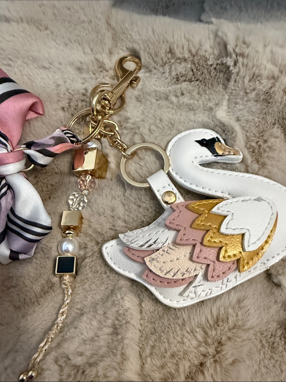 Keychain Pink and White Swan Charm with Bow Accent - Picture 3 of 3